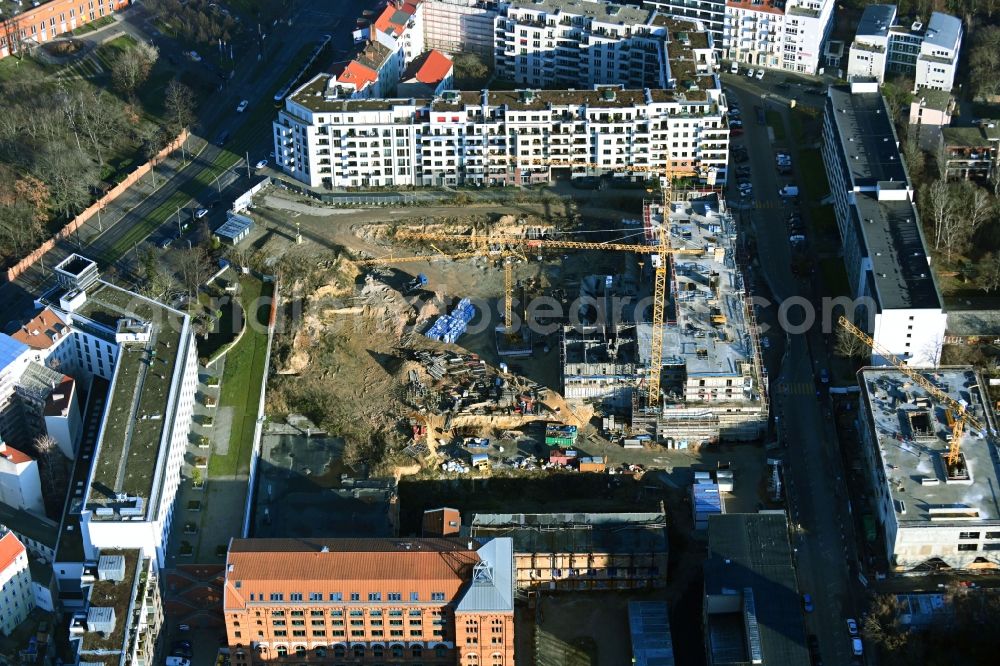 Aerial image Berlin - Construction site to build a new multi-family residential complex Friedrichshain-Hoefe on Friedenstrasse, Pufendorfstrasse and Matthiasstrasse in the district Friedrichshain in Berlin, Germany