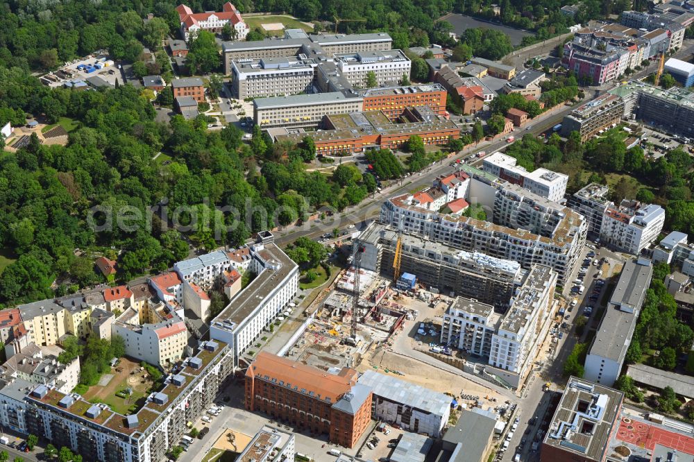 Aerial photograph Berlin - Construction site to build a new multi-family residential complex Friedrichshain-Hoefe on Friedenstrasse, Pufendorfstrasse and Matthiasstrasse in the district Friedrichshain in Berlin, Germany