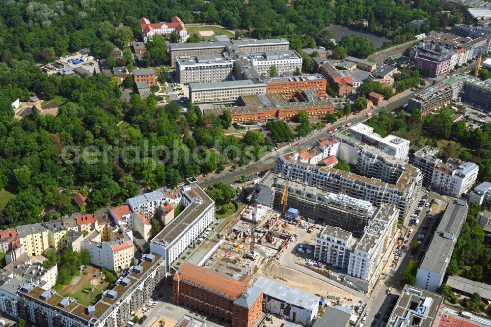 Berlin from above - Construction site to build a new multi-family residential complex Friedrichshain-Hoefe on Friedenstrasse, Pufendorfstrasse and Matthiasstrasse in the district Friedrichshain in Berlin, Germany