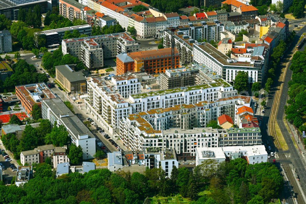 Aerial image Berlin - Construction site to build a new multi-family residential complex Friedrichshain-Hoefe on Friedenstrasse - Pufendorfstrasse - Matthiasstrasse in the district Friedrichshain in Berlin, Germany