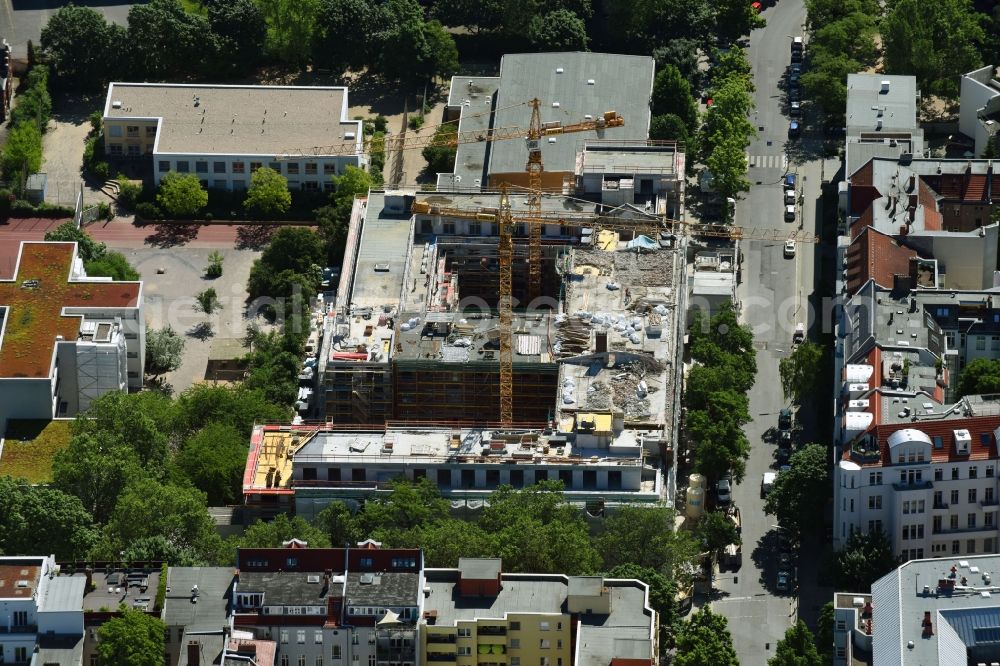 Aerial image Berlin - Construction site to build a new multi-family residential complex Geisberg Berlin on Geisbergstrasse in the district Tempelhof-Schoeneberg in Berlin, Germany