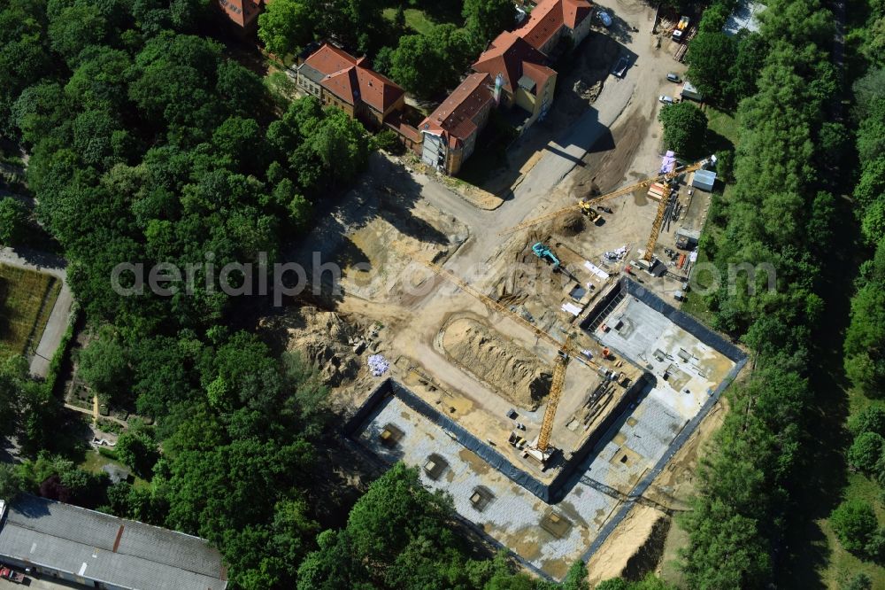 Aerial photograph Berlin - Construction site for the construction of a multi-family house residential complex on the grounds of the former Kinderklinik Lindenhof on the Gotlindestrasse in the district of Lichtenberg in Berlin, Germany