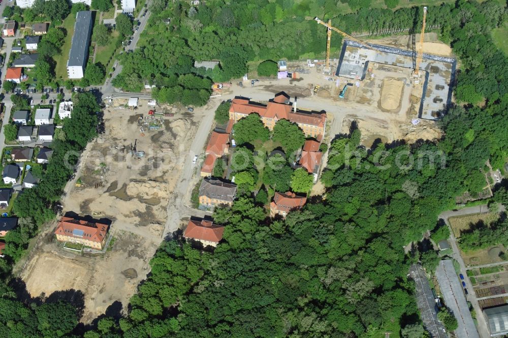 Aerial image Berlin - Construction site for the construction of a multi-family house residential complex on the grounds of the former Kinderklinik Lindenhof on the Gotlindestrasse in the district of Lichtenberg in Berlin, Germany