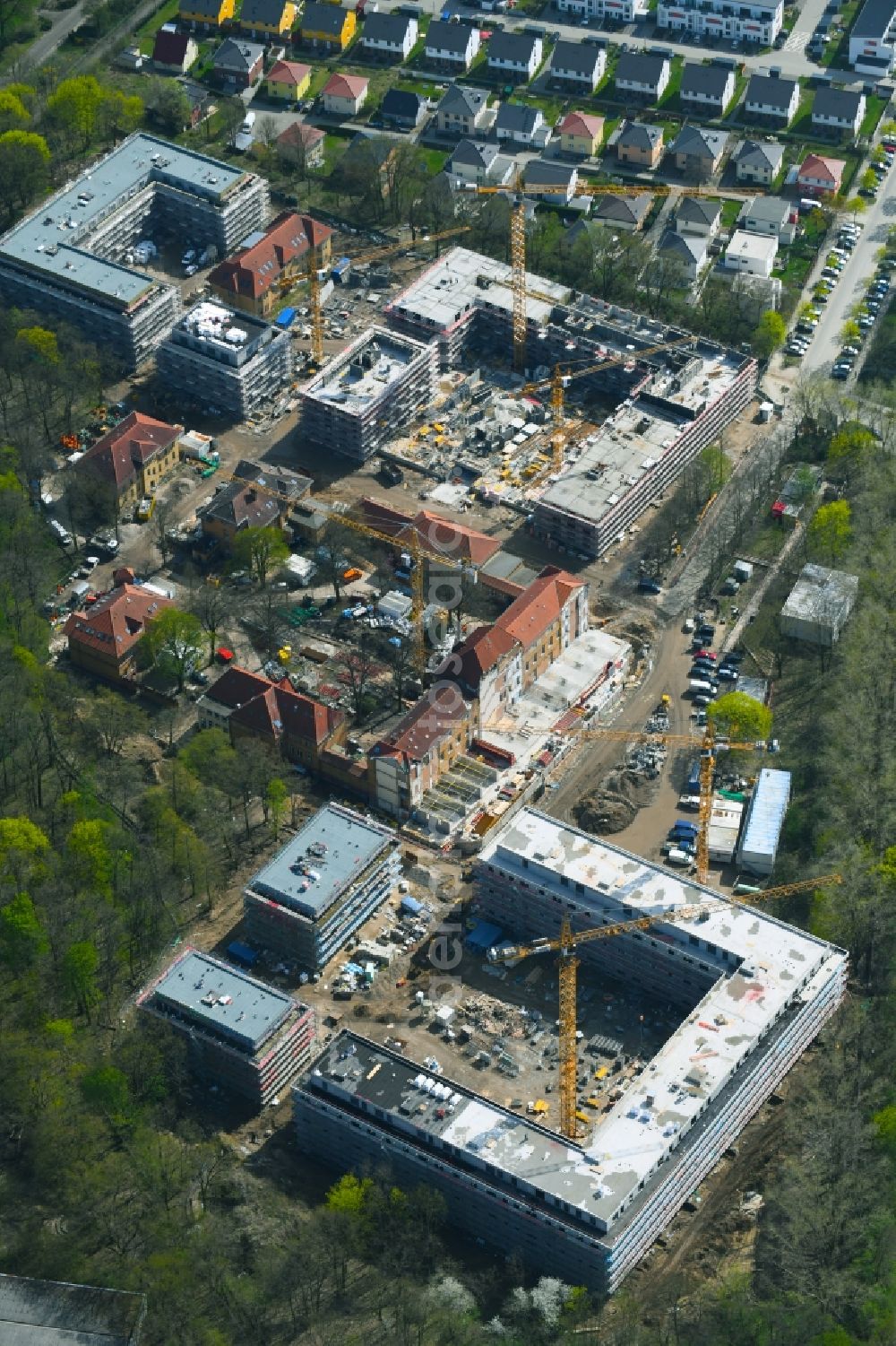 Berlin from above - Construction site for the construction of a multi-family house residential complex on the grounds of the former Kinderklinik Lindenhof on the Gotlindestrasse in the district of Lichtenberg in Berlin, Germany