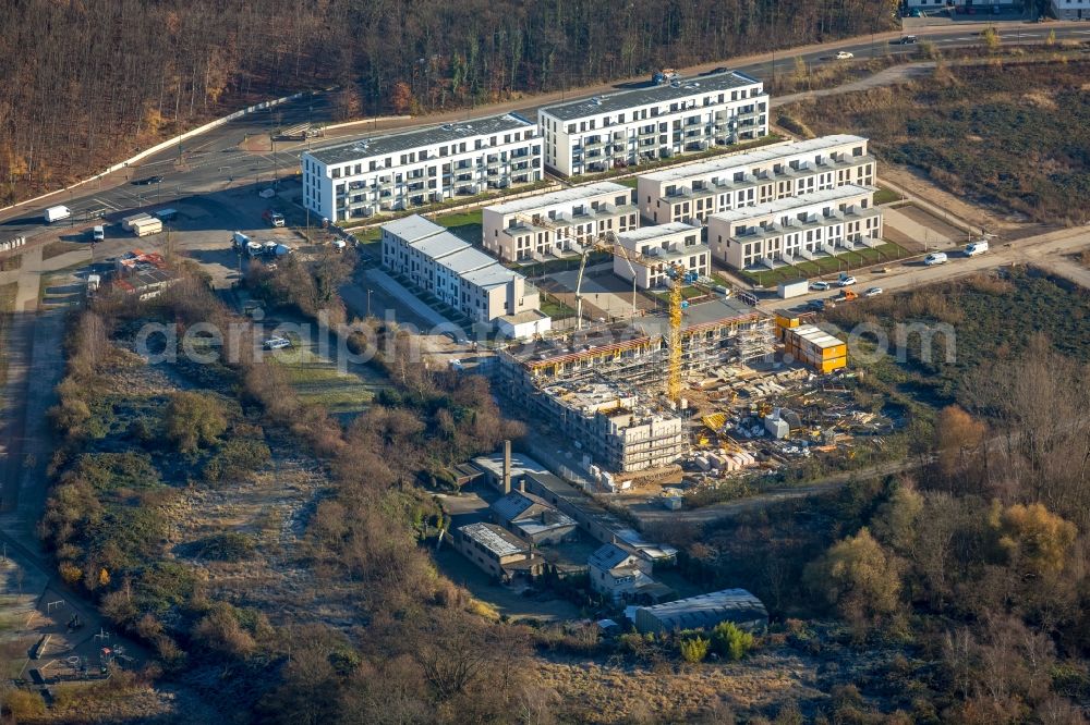 Düsseldorf from above - Construction site to build a new multi-family residential complex Gerresheimer gardens of the Interhomes AG in the district Stadtbezirk 7 in Duesseldorf in the state North Rhine-Westphalia