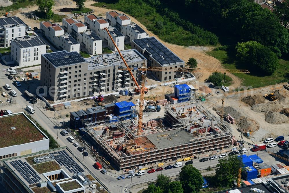 Aerial image München - Construction site to build a new multi-family residential complex of GEWOFAG Holding GmbH on Eugen-Jochum-Strasse in the district Bogenhausen in Munich in the state Bavaria, Germany