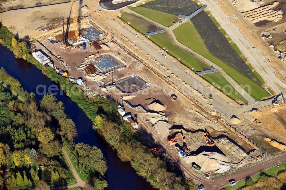 Aerial photograph Hamburg - Construction site to build a new multi-family residential complex Glasblaeserhoefe on Schleusengraben in the district Bergedorf in Hamburg, Germany