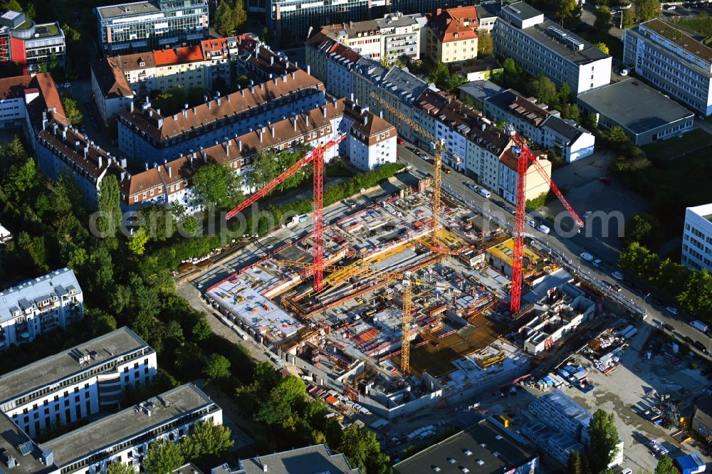 München from the bird's eye view: Construction site to build a new multi-family residential complex Gmunder Hoefe on Gmunder Strasse corner Hofmannstrasse in the district Obersendling in Munich in the state Bavaria, Germany