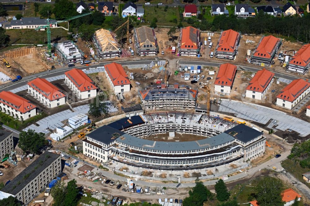 Wustermark from the bird's eye view: Construction site to build a new multi-family residential complex Gold- Gartenstadt Olympisches Dorf von 1936 in the district Elstal in Wustermark in the state Brandenburg, Germany