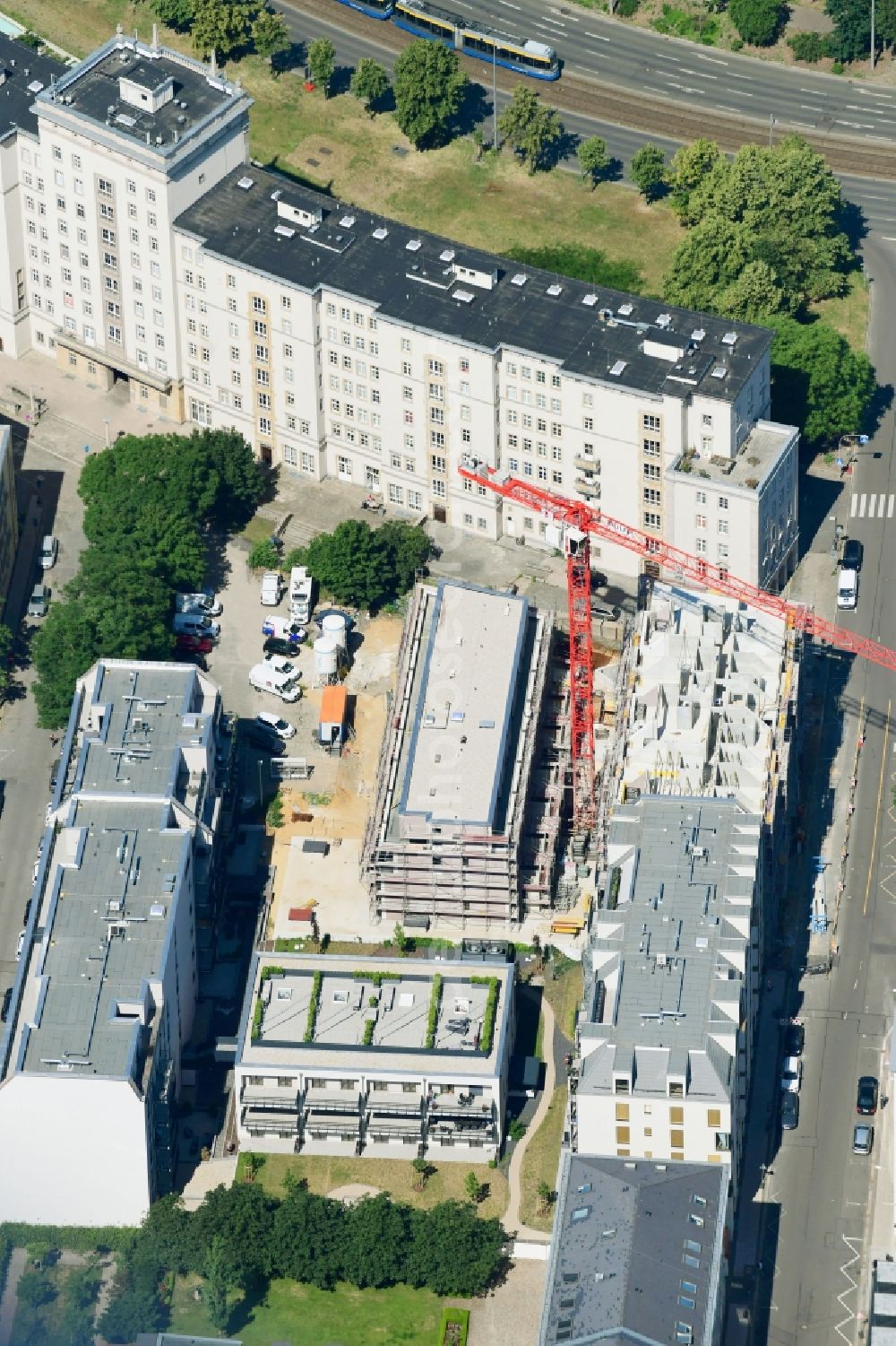 Leipzig from the bird's eye view: Construction site to build a new multi-family residential complex Goldschmidt 10 on Goldschmidtstrasse in Leipzig in the state Saxony, Germany