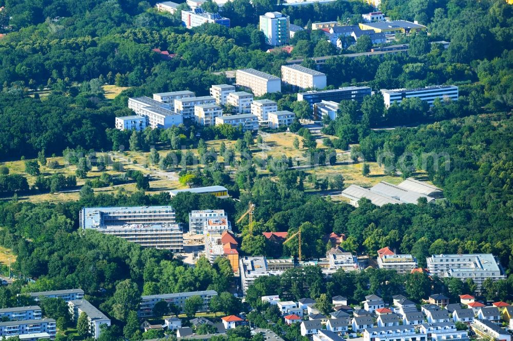 Berlin from the bird's eye view: Construction site for the construction of a multi-family house residential complex on the grounds of the former Kinderklinik Lindenhof on the Gotlindestrasse in the district of Lichtenberg in Berlin, Germany