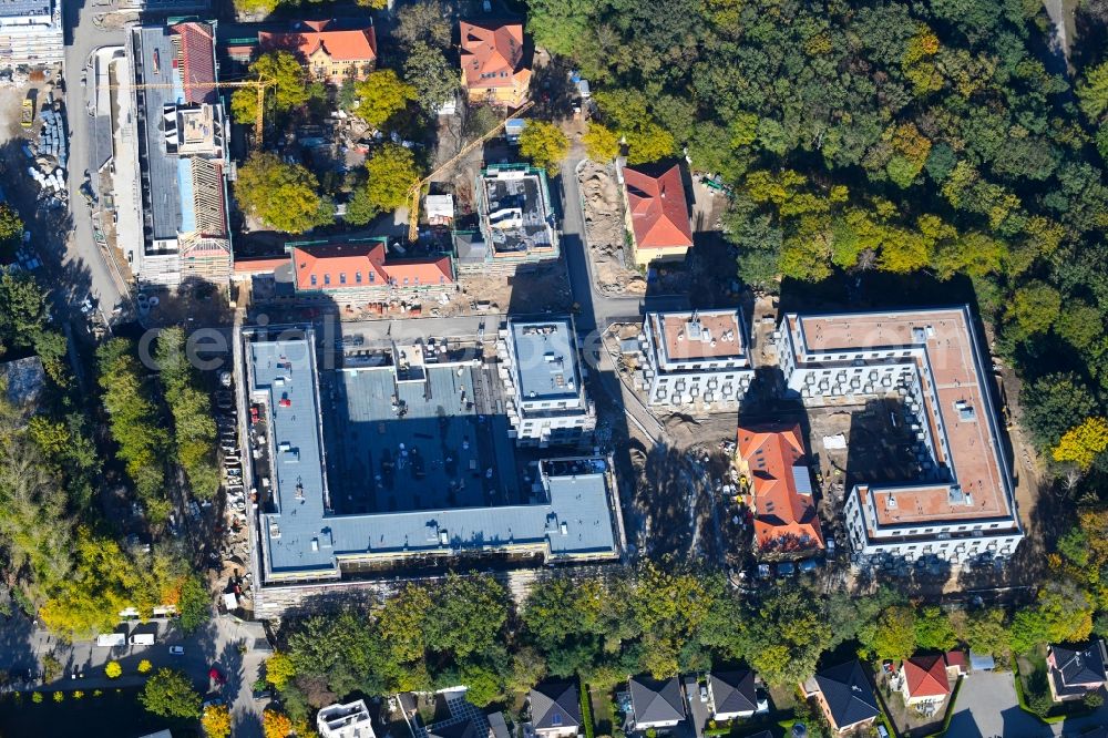 Berlin from the bird's eye view: Construction site for the construction of a multi-family house residential complex on the grounds of the former Kinderklinik Lindenhof on the Gotlindestrasse in the district of Lichtenberg in Berlin, Germany