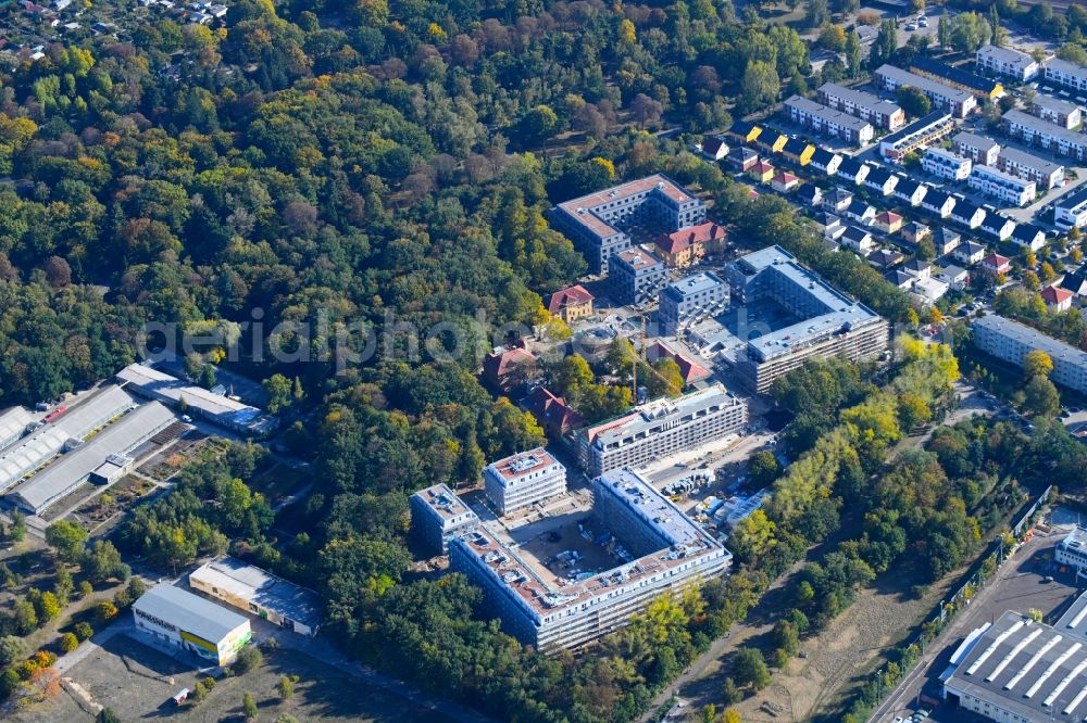 Berlin from the bird's eye view: Construction site for the construction of a multi-family house residential complex on the grounds of the former Kinderklinik Lindenhof on the Gotlindestrasse in the district of Lichtenberg in Berlin, Germany