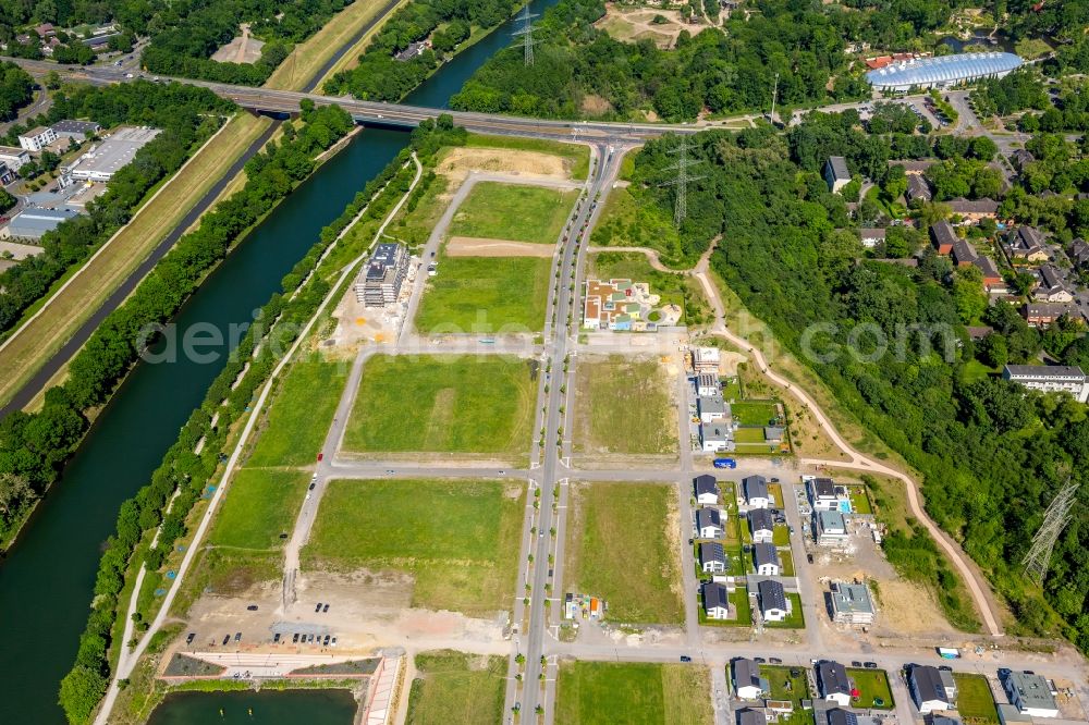 Aerial photograph Gelsenkirchen - Construction site to build a new multi-family residential complex Graf Bismarck on Luebecker Strasse in Gelsenkirchen in the state North Rhine-Westphalia, Germany