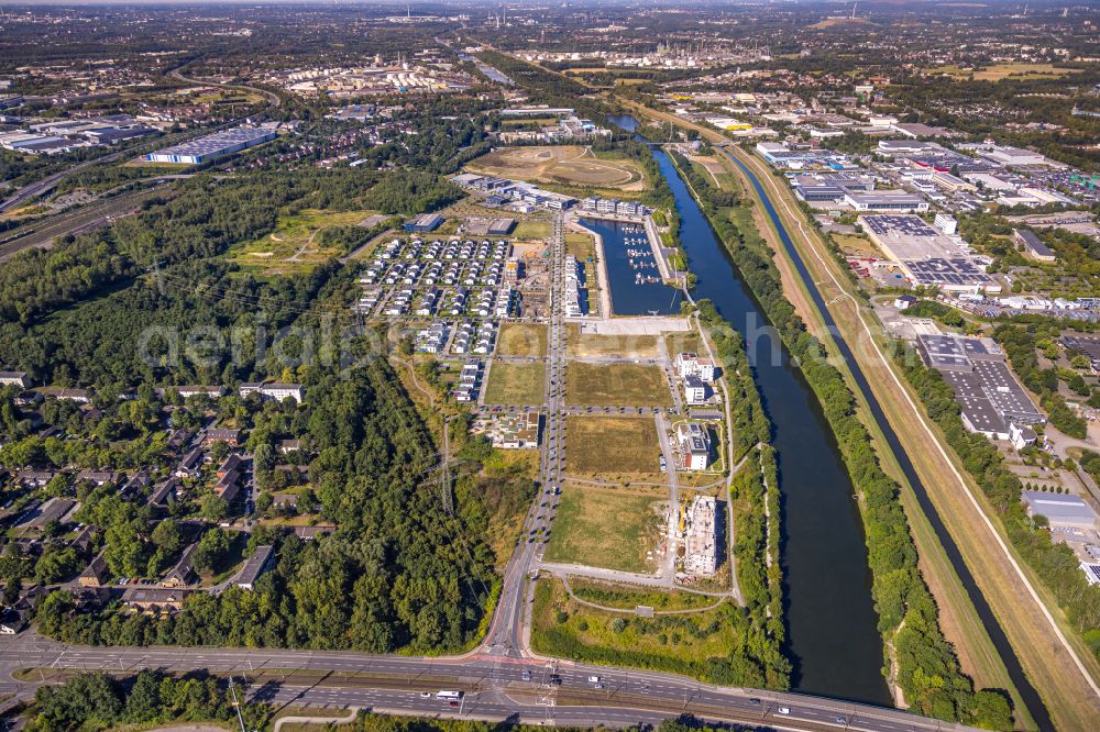 Gelsenkirchen from the bird's eye view: Construction site to build a new multi-family residential complex Graf Bismarck on Luebecker Strasse in Gelsenkirchen in the state North Rhine-Westphalia, Germany