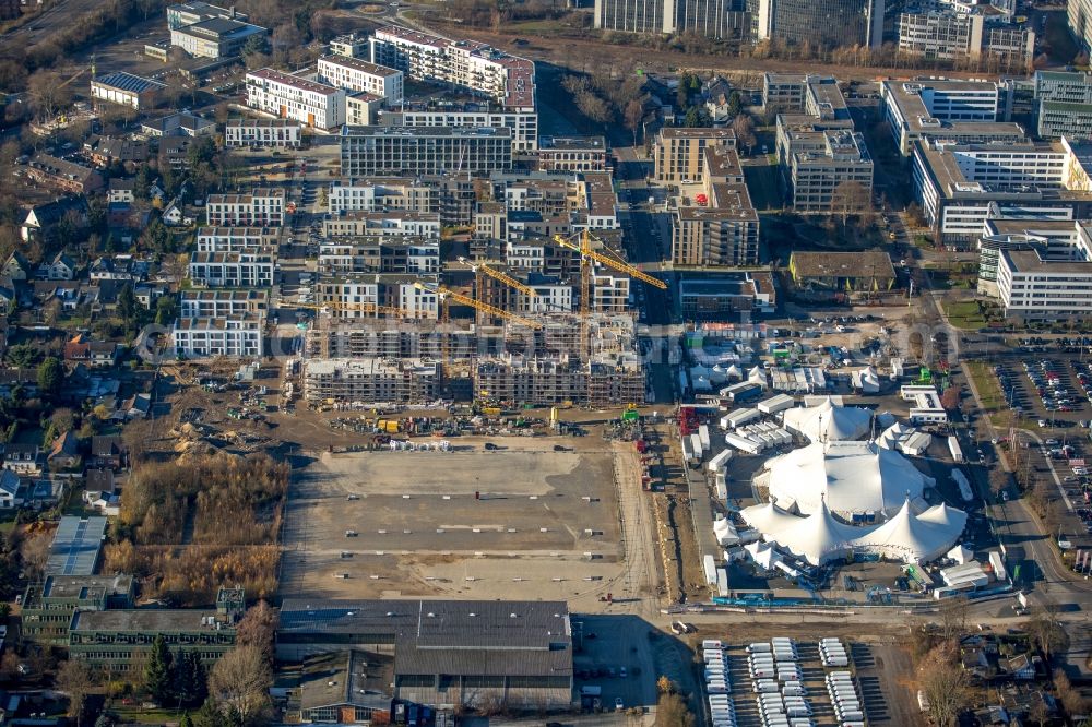 Aerial image Düsseldorf - Construction site to build a new multi-family residential complex Grafental on Roepkestrasse in Duesseldorf in the state North Rhine-Westphalia, Germany. The Cirque du Soleil circus is a guest on the construction site