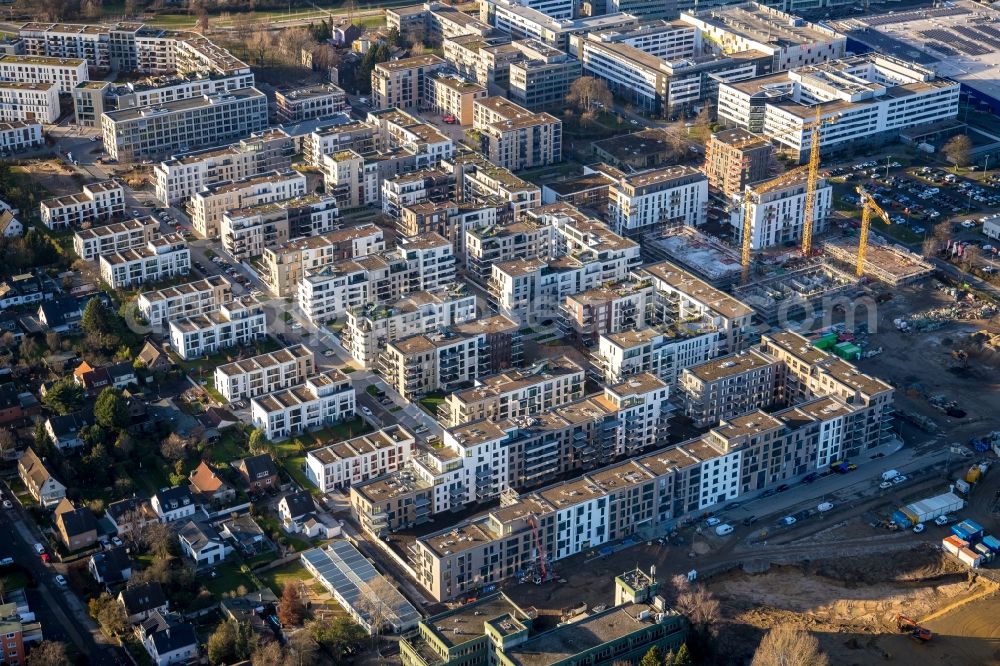 Düsseldorf from the bird's eye view: Construction site to build a new multi-family residential complex Grafental on Roepkestrasse in Duesseldorf in the state North Rhine-Westphalia, Germany