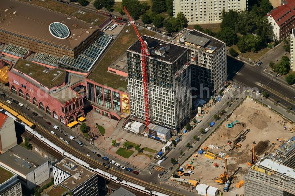 Aerial photograph Berlin - Construction site to build a new multi-family residential complex Grandaire on Voltairestrasse corner Alexanderstrasse - Dircksenstrasse in the district Mitte in Berlin, Germany