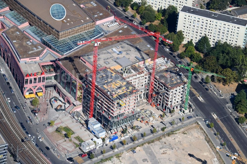 Aerial image Berlin - Construction site to build a new multi-family residential complex Grandaire on Voltairestrasse corner Alexanderstrasse - Dircksenstrasse in the district Mitte in Berlin, Germany