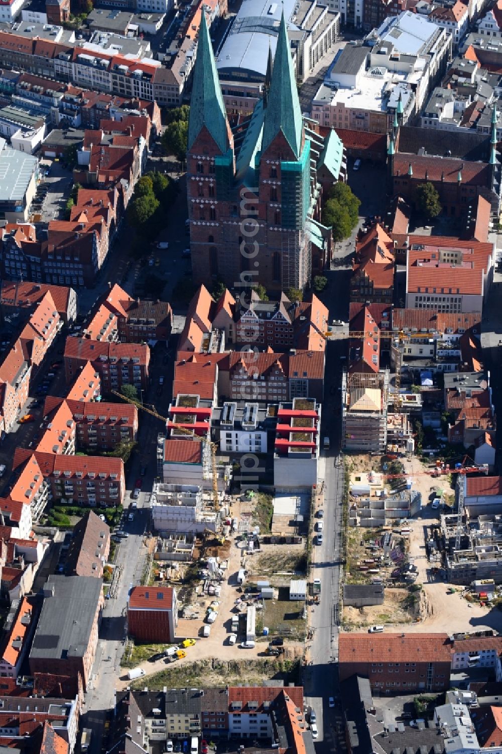 Aerial photograph Lübeck - Construction site to build a new multi-family residential complex Fischstrasse - Braunstrasse in Gruenderviertel in the district Innenstadt in Luebeck in the state Schleswig-Holstein, Germany