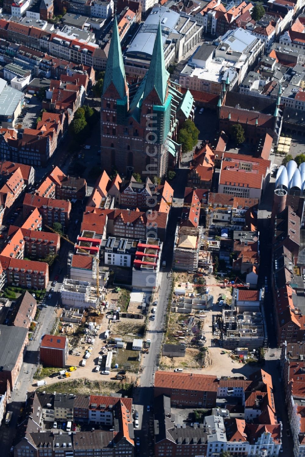 Lübeck from above - Construction site to build a new multi-family residential complex Fischstrasse - Braunstrasse in Gruenderviertel in the district Innenstadt in Luebeck in the state Schleswig-Holstein, Germany