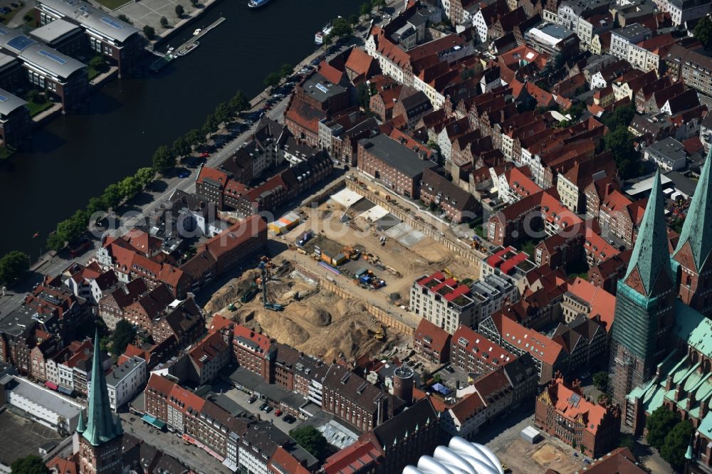 Aerial photograph Lübeck - Construction site to build a new multi-family residential complex Gruendungsviertel der Grundstuecksgesellschaft TRAVE mbH in Luebeck in the state Schleswig-Holstein