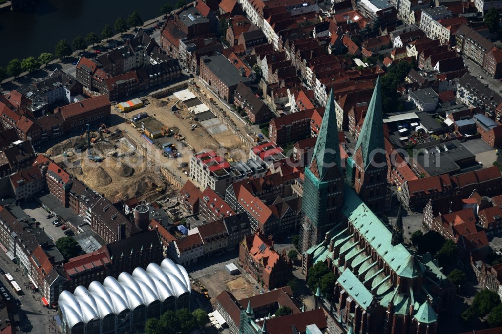 Lübeck from above - Construction site to build a new multi-family residential complex Gruendungsviertel der Grundstuecksgesellschaft TRAVE mbH in Luebeck in the state Schleswig-Holstein