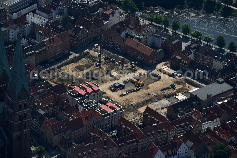 Aerial image Lübeck - Construction site to build a new multi-family residential complex Gruendungsviertel der Grundstuecksgesellschaft TRAVE mbH in Luebeck in the state Schleswig-Holstein