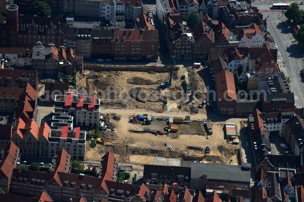 Lübeck from the bird's eye view: Construction site to build a new multi-family residential complex Gruendungsviertel der Grundstuecksgesellschaft TRAVE mbH in Luebeck in the state Schleswig-Holstein