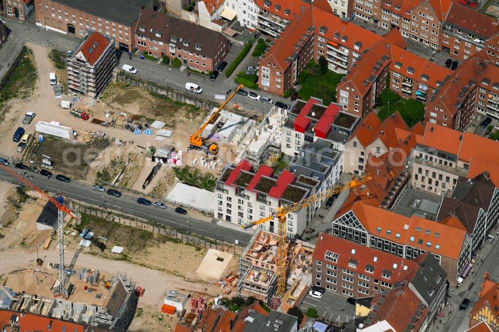 Aerial photograph Lübeck - Construction site to build a new multi-family residential complex Gruendungsviertel der Grundstuecksgesellschaft TRAVE mbH in Luebeck in the state Schleswig-Holstein