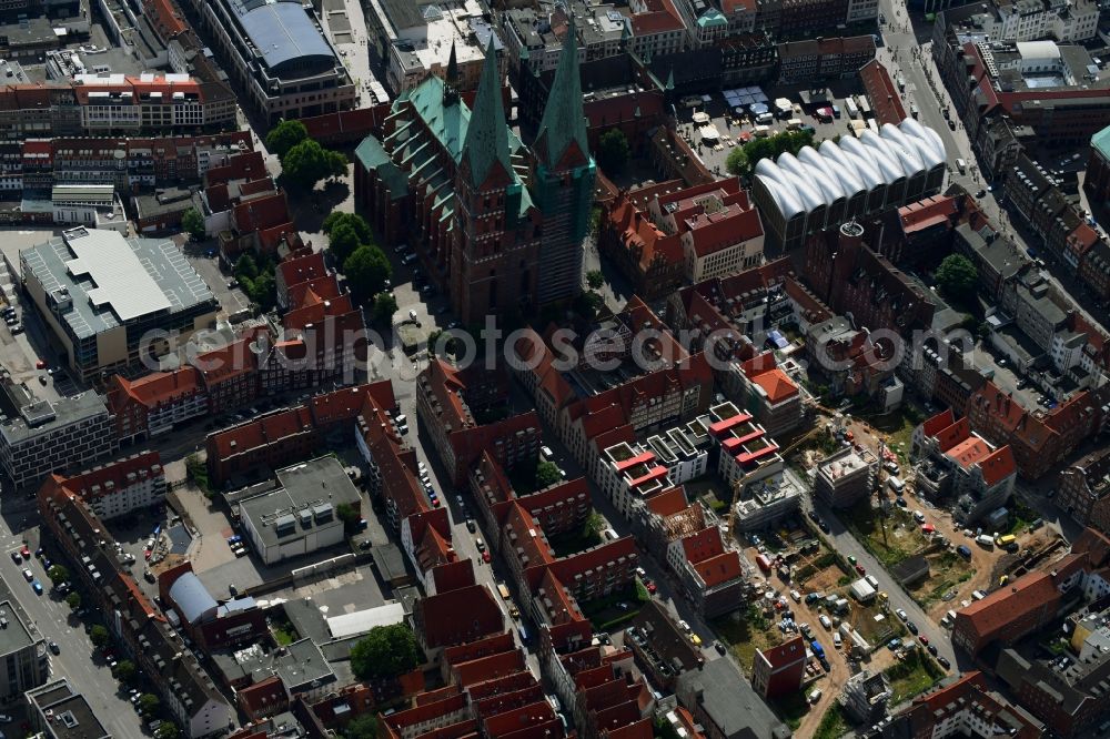 Lübeck from above - Construction site to build a new multi-family residential complex Gruendungsviertel der Grundstuecksgesellschaft TRAVE mbH in Luebeck in the state Schleswig-Holstein