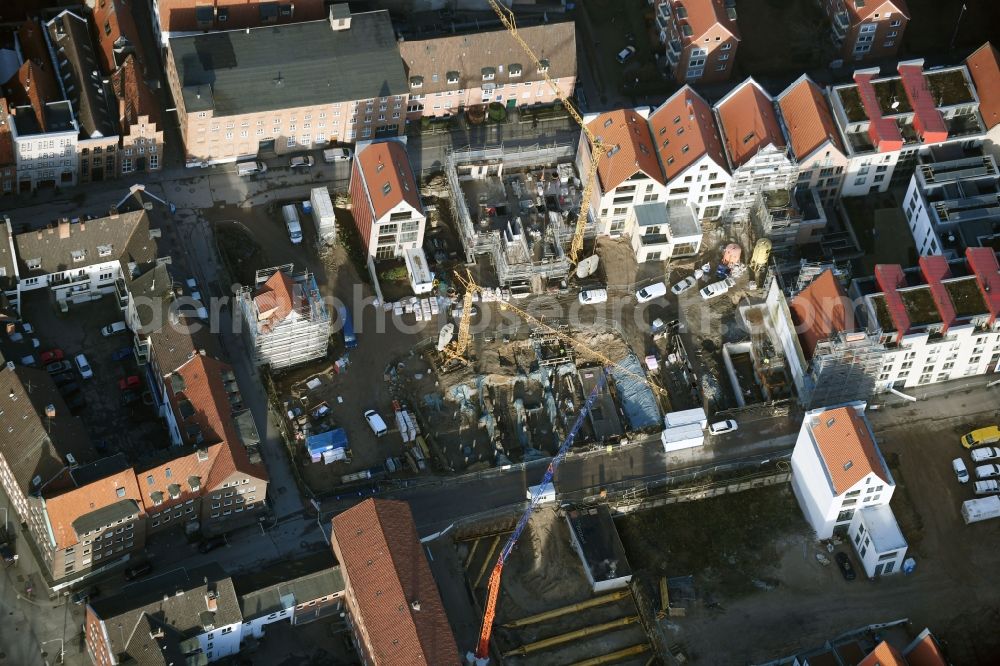 Aerial photograph Lübeck - Construction site to build a new multi-family residential complex Gruendungsviertel der Grundstuecksgesellschaft TRAVE mbH in Luebeck in the state Schleswig-Holstein