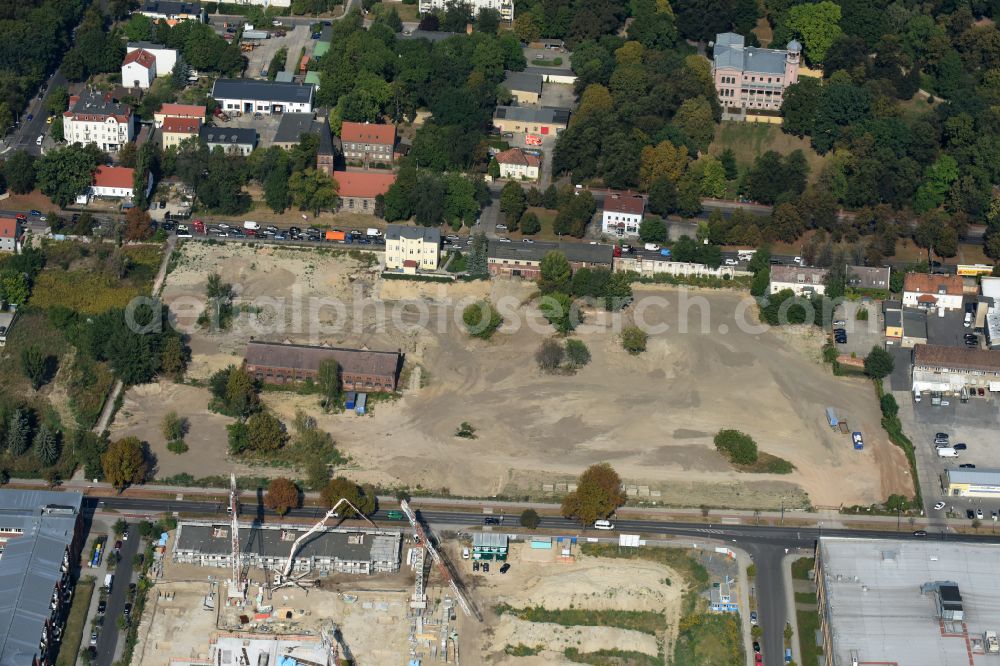 Aerial photograph Berlin - Construction site to build a new multi-family residential complex of Gut Alt-Biesdorf on Weissenhoeher Strasse in Berlin, Germany