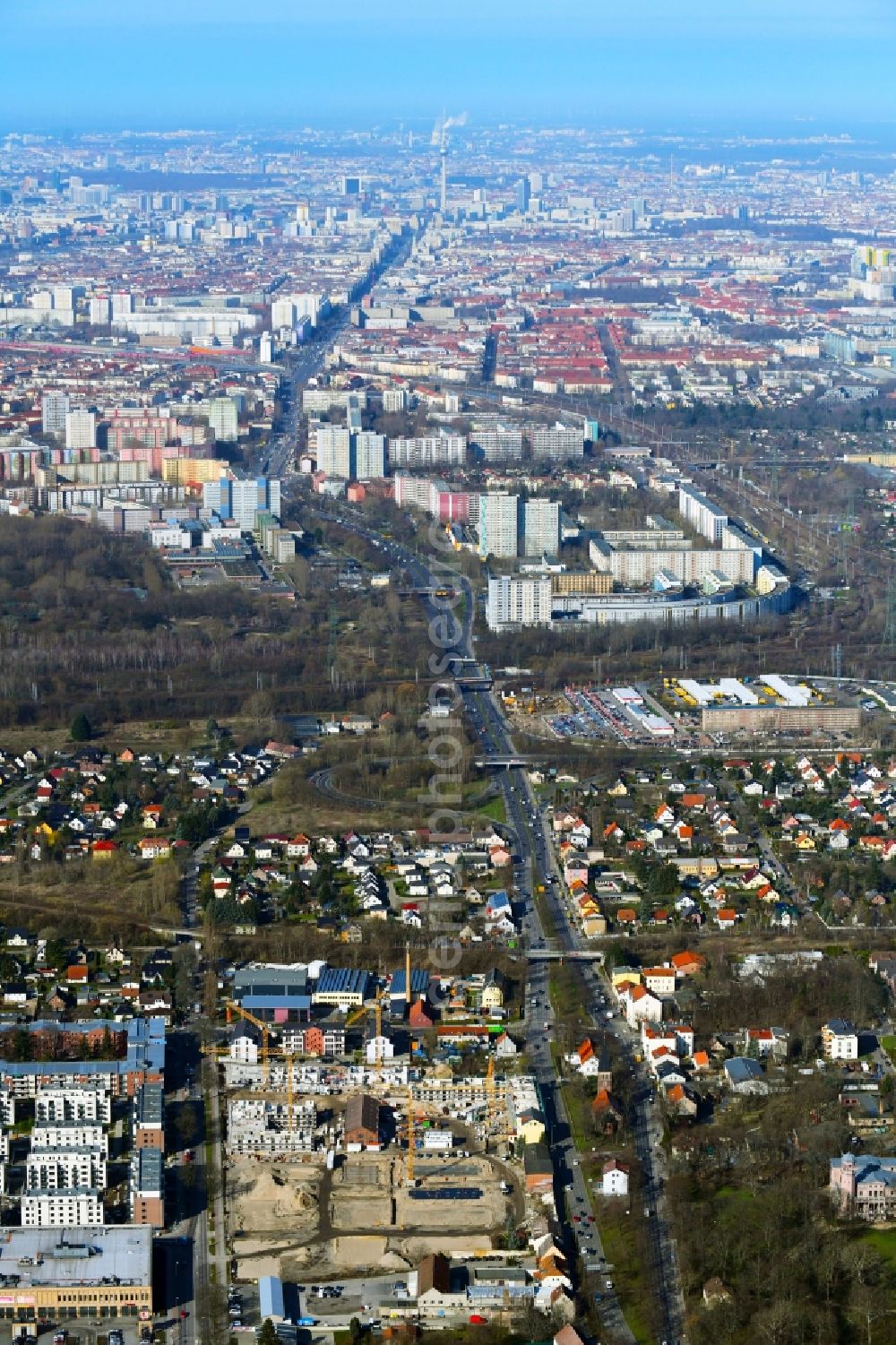 Berlin from the bird's eye view: Construction site to build a new multi-family residential complex of Gut Alt-Biesdorf on Weissenhoeher Strasse in Berlin, Germany