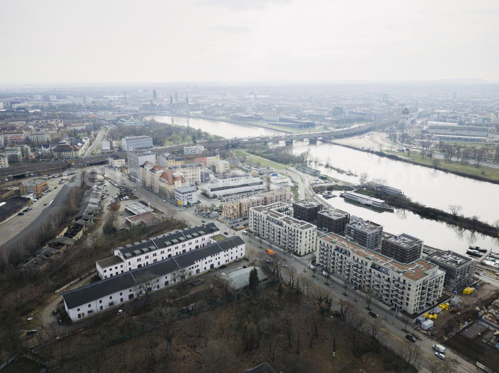 Aerial photograph Dresden - Construction site to build a new multi-family residential complex HAFENCITY Dresden on Elberadweg in Dresden in the state Saxony, Germany