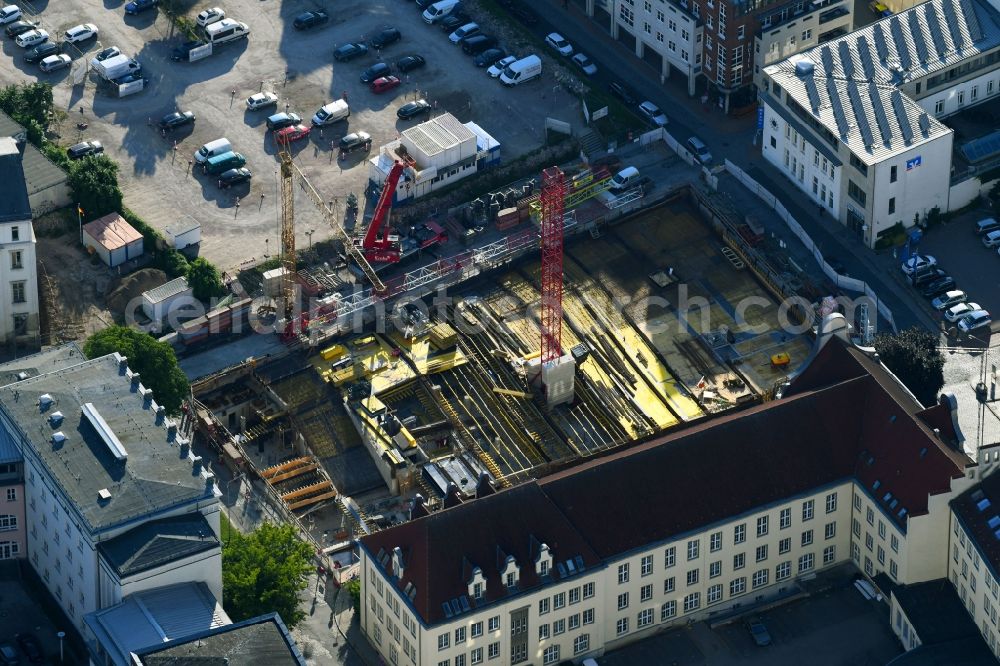 Rostock from above - Construction site to build a new multi-family residential complex HanseKarree Glatter Aal of Randalswood Germany GmbH in Rostock in the state Mecklenburg - Western Pomerania, Germany