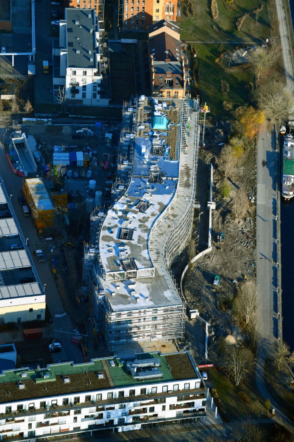 Aerial photograph Potsdam - Construction site to build a new multi-family residential complex Havelwelle on Zeppelinstrasse in the district Westliche Vorstadt in Potsdam in the state Brandenburg, Germany