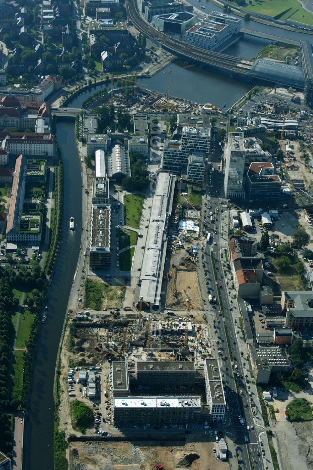 Berlin from above - Construction site to build a new multi-family residential complex Heidestrasse in the district Moabit in Berlin, Germany