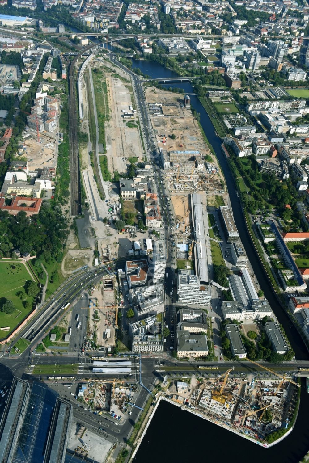 Aerial image Berlin - Construction site to build a new multi-family residential complex Heidestrasse in the district Moabit in Berlin, Germany