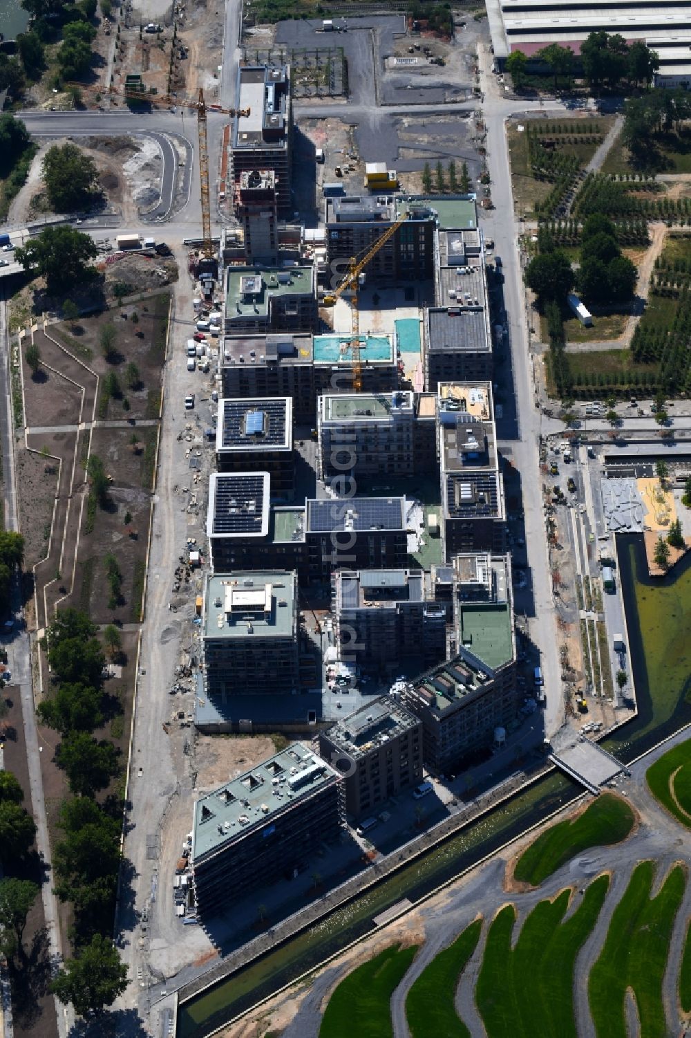 Heilbronn from above - Construction site to build a new multi-family residential complex Heilbronn Urban Garden of STRENGER Holding GmbH on Kalistrasse in Heilbronn in the state Baden-Wurttemberg, Germany