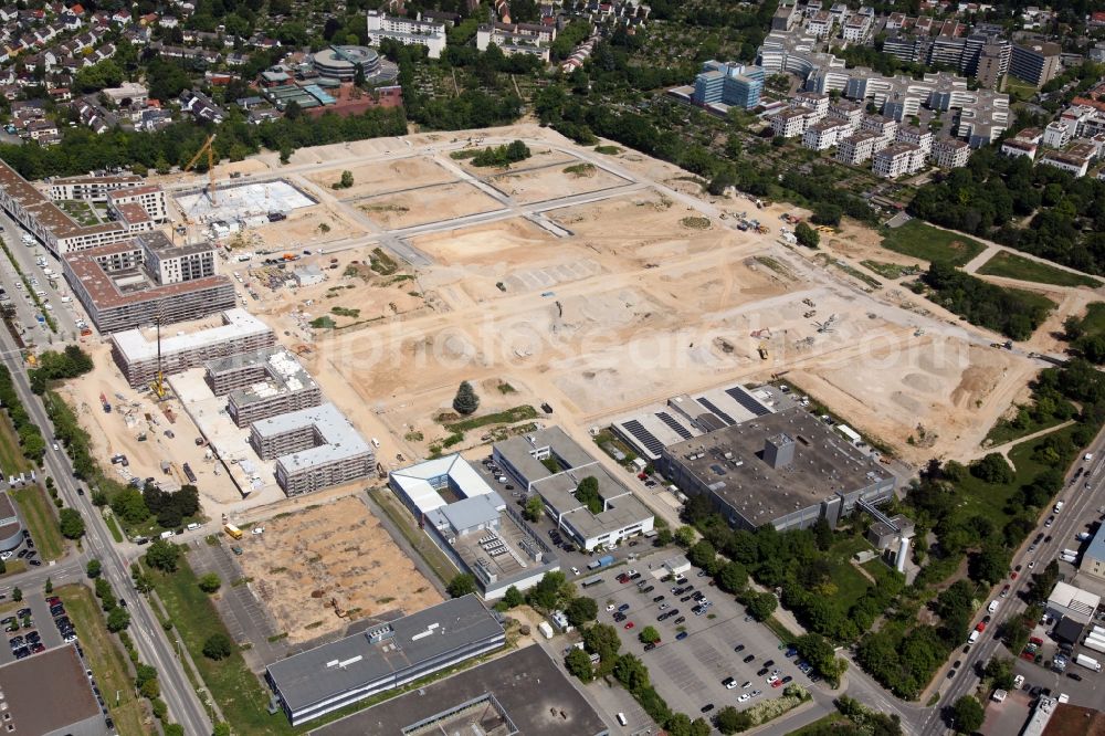 Mainz from above - Construction site to build a new multi-family residential complex Heiligkreuz-Viertel in Mainz in the state Rhineland-Palatinate, Germany