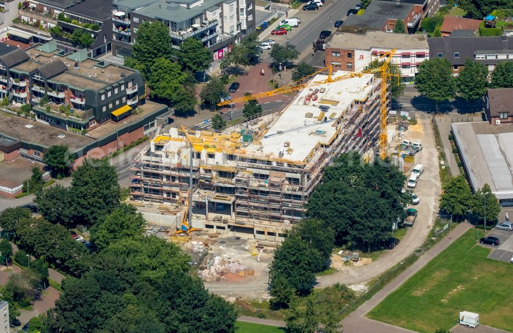 Bottrop from above - Construction site to build a new multi-family residential complex der Heinrich Huetter GmbH & Co. KG an der Hauptstrasse in Bottrop in the state North Rhine-Westphalia