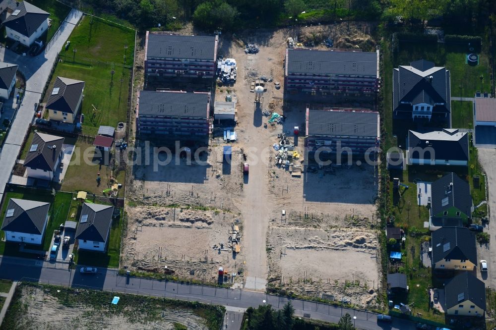 Berlin from above - Construction site to build a new multi-family residential complex Hermineweg - Theodorstrasse in the district Mahlsdorf in Berlin, Germany