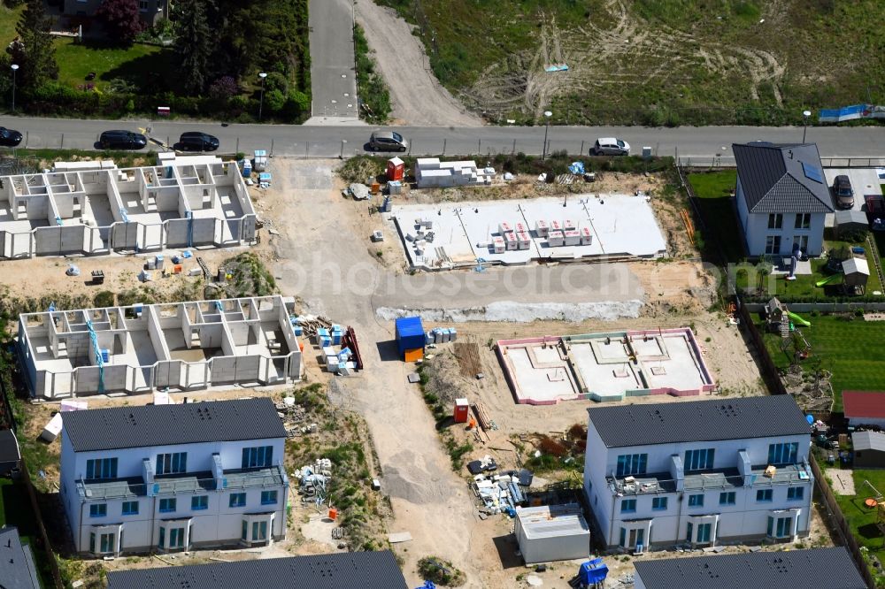 Berlin from above - Construction site to build a new multi-family residential complex Hermineweg - Theodorstrasse in the district Mahlsdorf in Berlin, Germany