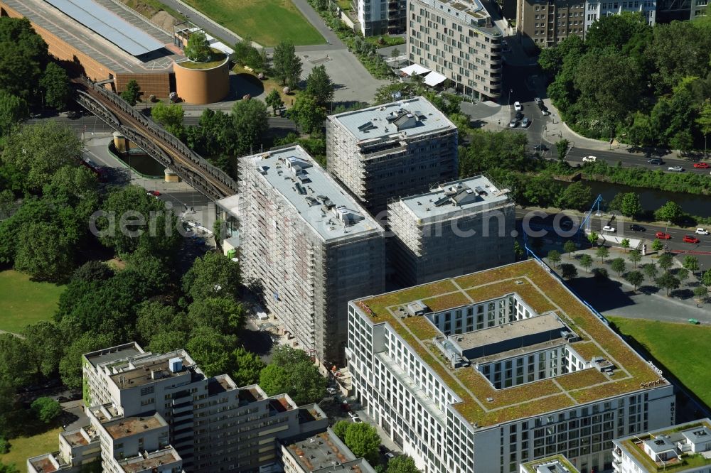 Aerial photograph Berlin - Construction site to build a new multi-family residential complex HIGH PARK der Zabel Property AG and gsp Staedtebau GmbH in Berlin