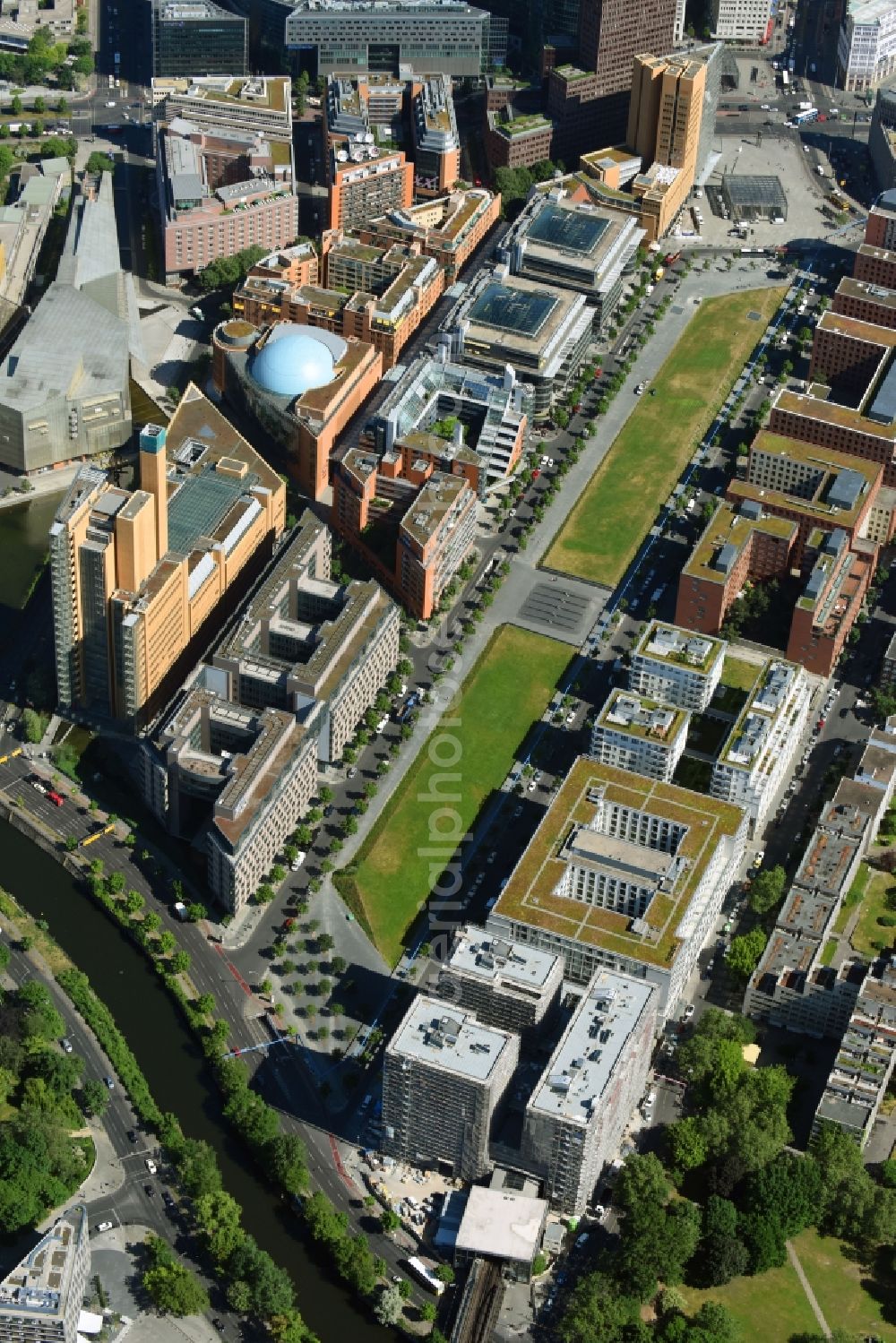 Aerial image Berlin - Construction site to build a new multi-family residential complex HIGH PARK der Zabel Property AG and gsp Staedtebau GmbH in Berlin