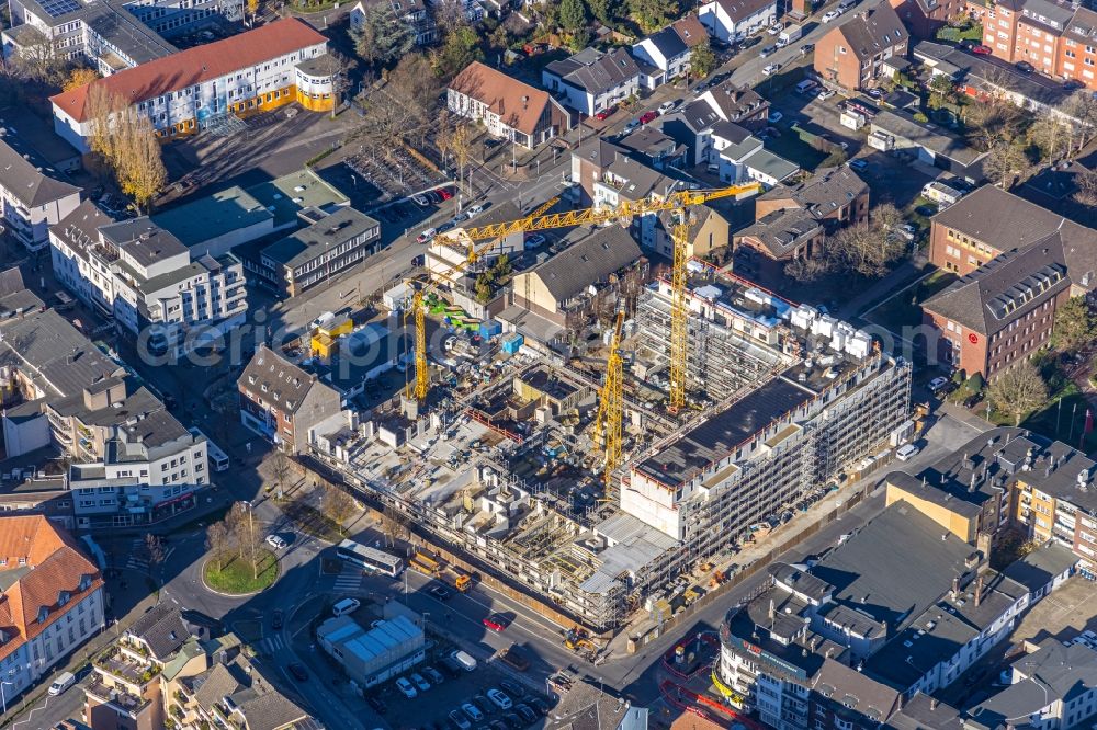 Aerial image Moers - Construction site to build a new multi-family residential complex Homberger Strasse - Otto-Hue-Strasse - Bankstrasse in the district Asberg in Moers in the state North Rhine-Westphalia, Germany