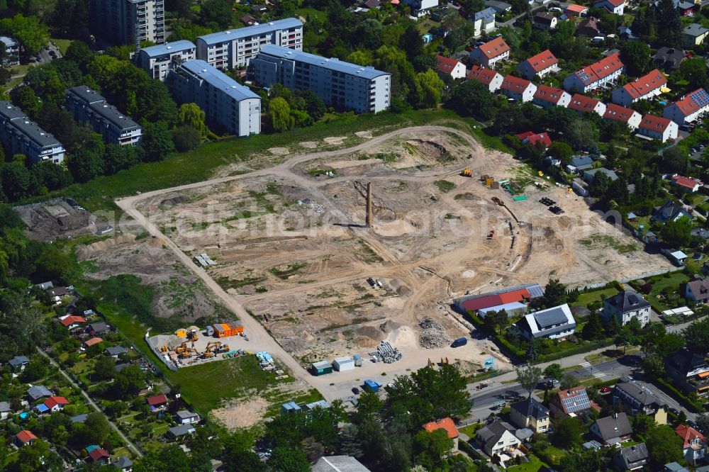 Aerial photograph Berlin - Construction site to build a new multi-family residential complex HUGOS of Bonava Deutschland GmbH on Britzer Strasse in the district Mariendorf in Berlin, Germany