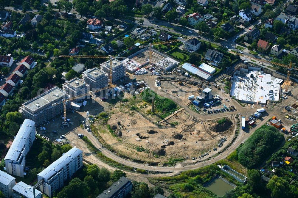 Berlin from the bird's eye view: Construction site to build a new multi-family residential complex HUGOS of Bonava Deutschland GmbH on Britzer Strasse in the district Mariendorf in Berlin, Germany