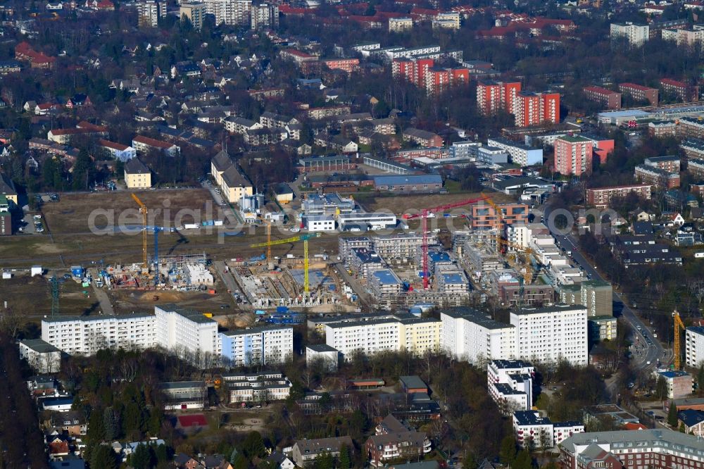 Hamburg from above - Construction site to build a new multi-family residential complex on Kaskadenpark in Hamburg, Germany